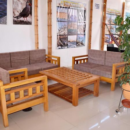 Hospedaje El Buen Samaritano ปารากัส ภายนอก รูปภาพ